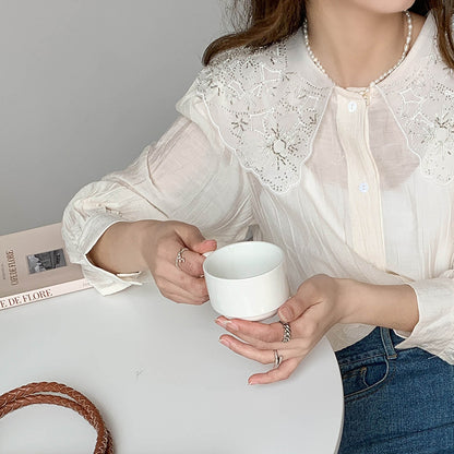 Camisa con cuello de encaje de hoja de loto de temperamento dulce y encantador para mujer