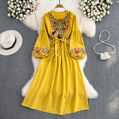 Embroidered Tassel Lace-up Waist Trimming Loose Large Swing Dress