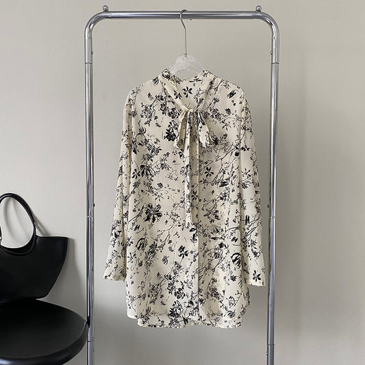 Chemise à manches longues avec haut mi-long à fleurs à encre