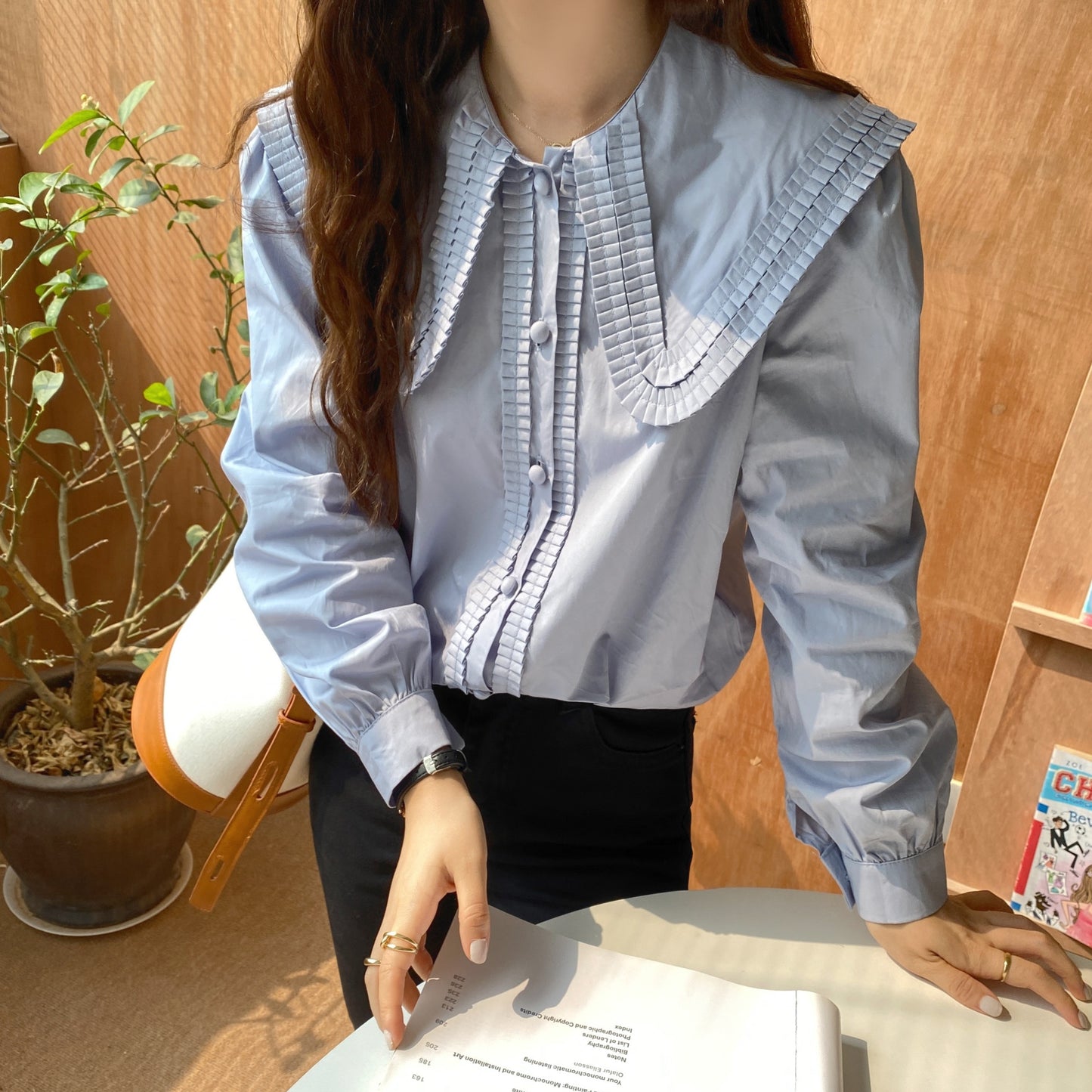 Large Size Shirt Female Design Sense French Retro Doll Collar