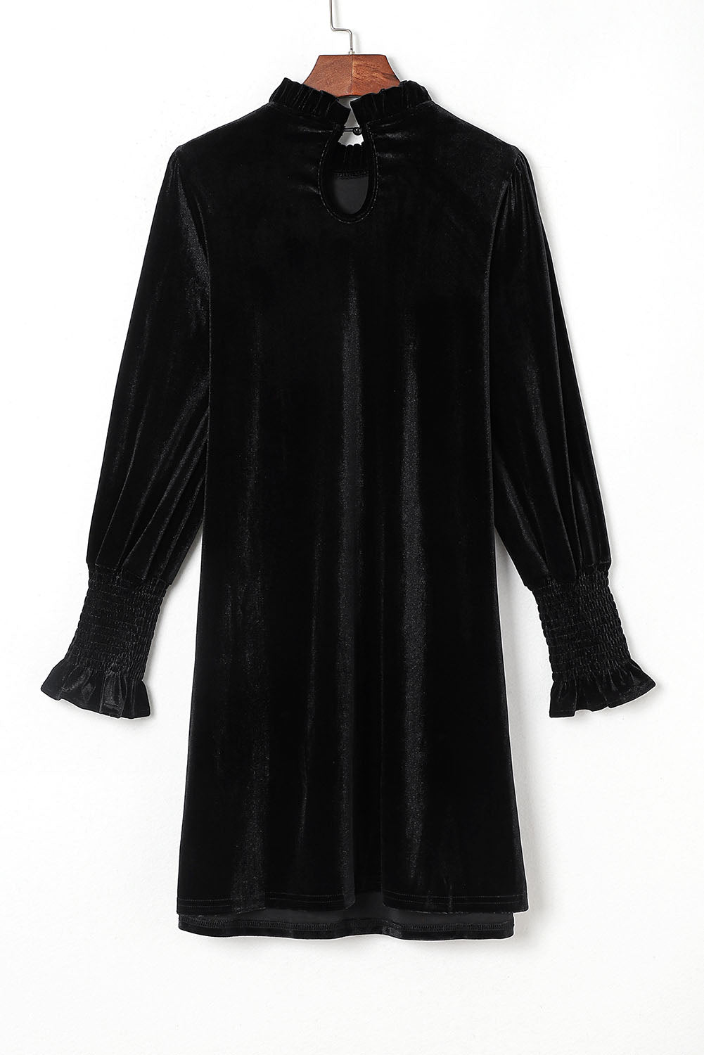 Robe droite noire à manches longues et col volanté en velours