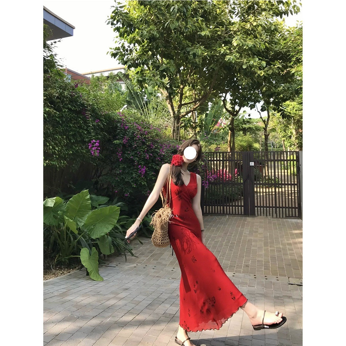 Vestido rojo con escote en V y cintura de verano para mujer