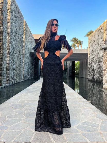 Vestido de mujer con borlas y cordones con traje de abdomen recortado negro