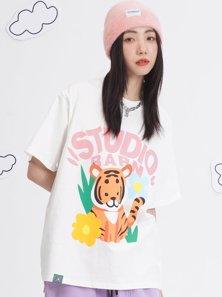 T-shirt à manches courtes imprimé dessin animé mignon petit tigre avec tête inclinée