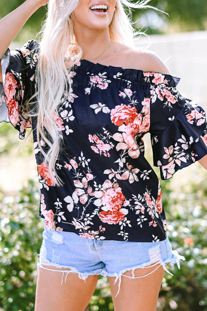 Blusa floral con volantes y hombros descubiertos y mangas con volantes azul