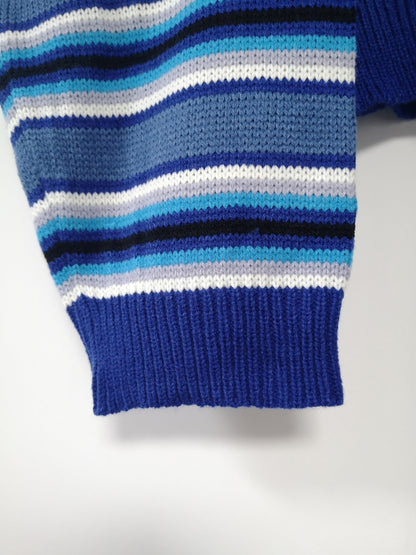 Pullover with fake neck and neck