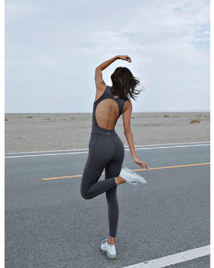 Traje de yoga aéreo de una pieza con temperamento de moda de alta gama desnudo