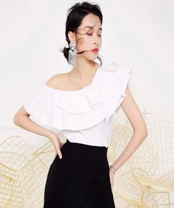 Off-the-shoulder diagonal collar ruffle shirt