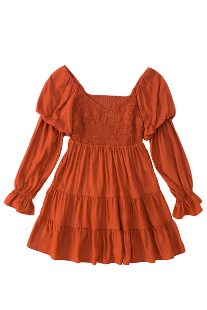 Mini-robe bohème unie à volants froncés marron