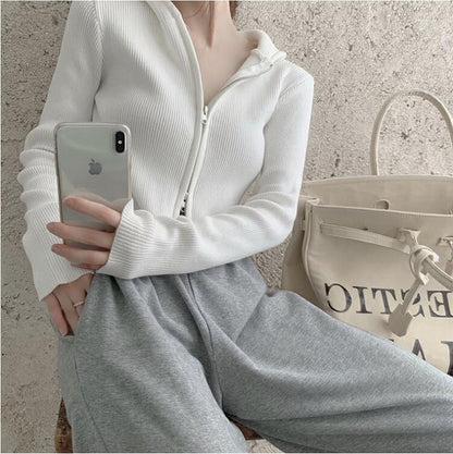 Solid Color Short Long-sleeved Hooded Knitted Cardigan