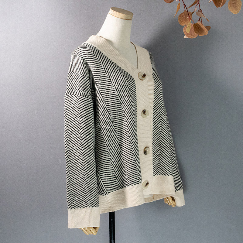 Lazy style loose knit sweater