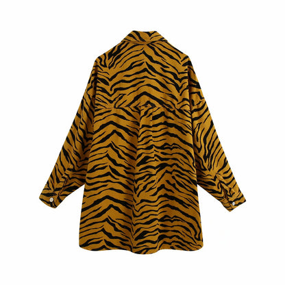 Loose animal print shirt