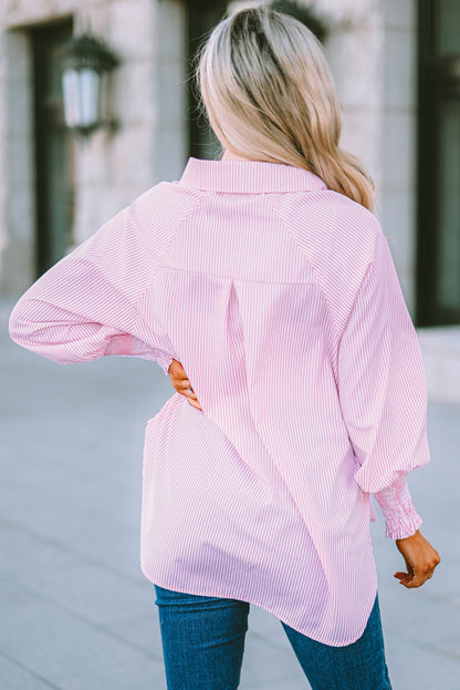 Chemise décontractée rayée noire à poignets froncés