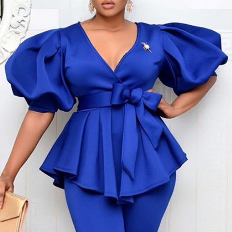 Chemise coupe slim grande taille à volants et manches bouffantes en V profond avec ceinture