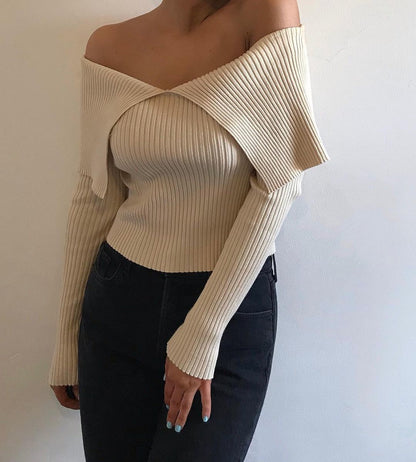 Large Lapel Off-shoulder Knitted Crop Top