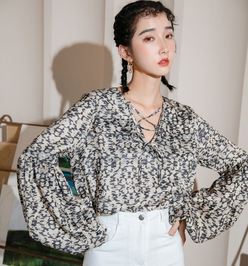 Hong Kong Style Retro Blouse With Lantern Sleeves Printed Shirt