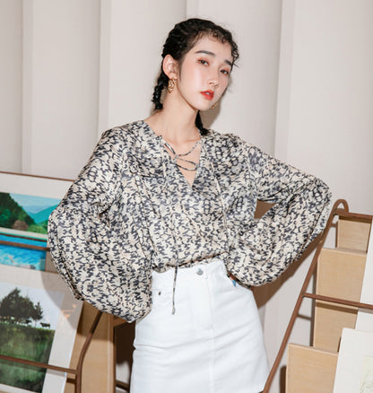 Hong Kong Style Retro Blouse With Lantern Sleeves Printed Shirt