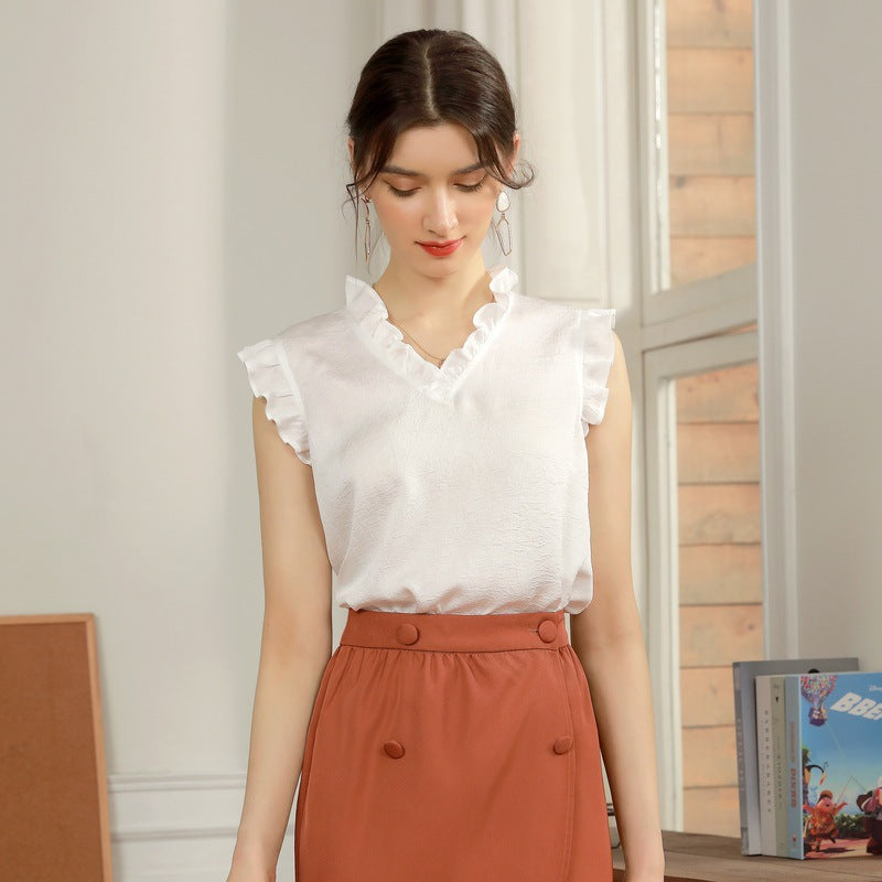 Simple V-neck Sleeveless Chiffon Shirt