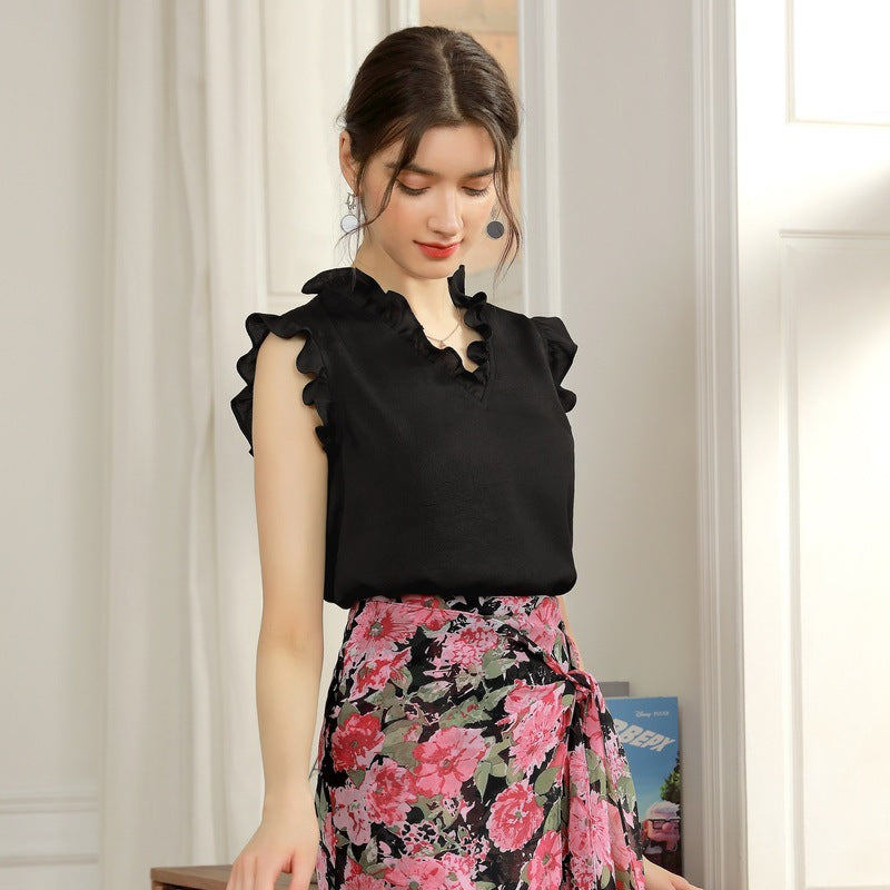 Simple V-neck Sleeveless Chiffon Shirt