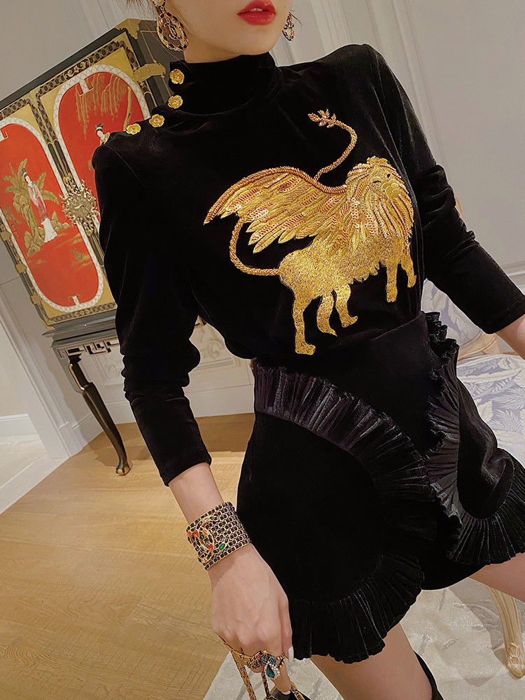 Retro Niche Palace Style Autumn And Winter CHAO Heavy Industry Foreign Style Eye-Catching Lion Embroidery Round Neck Velvet Top