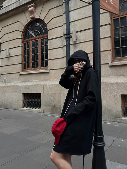 Sweat à capuche noir foncé avec cordons de serrage à capuche long