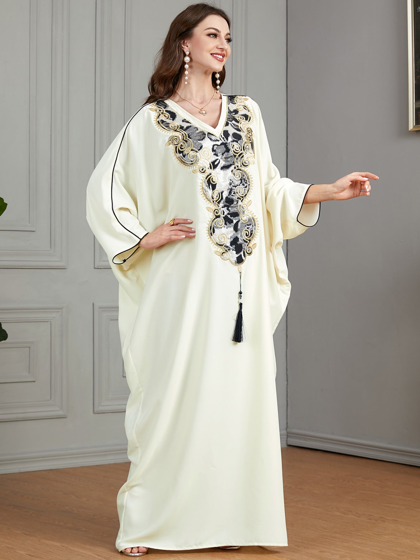 Robe super ample avec pompon pour femme