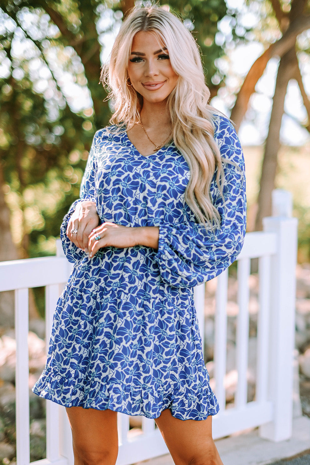 Vestido tipo túnica floral con mangas farol y cuello en V azul cielo azul/azul/albaricoque