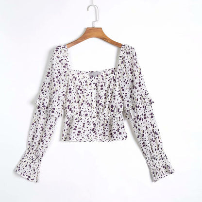 Camisa flores cuello cuadrado