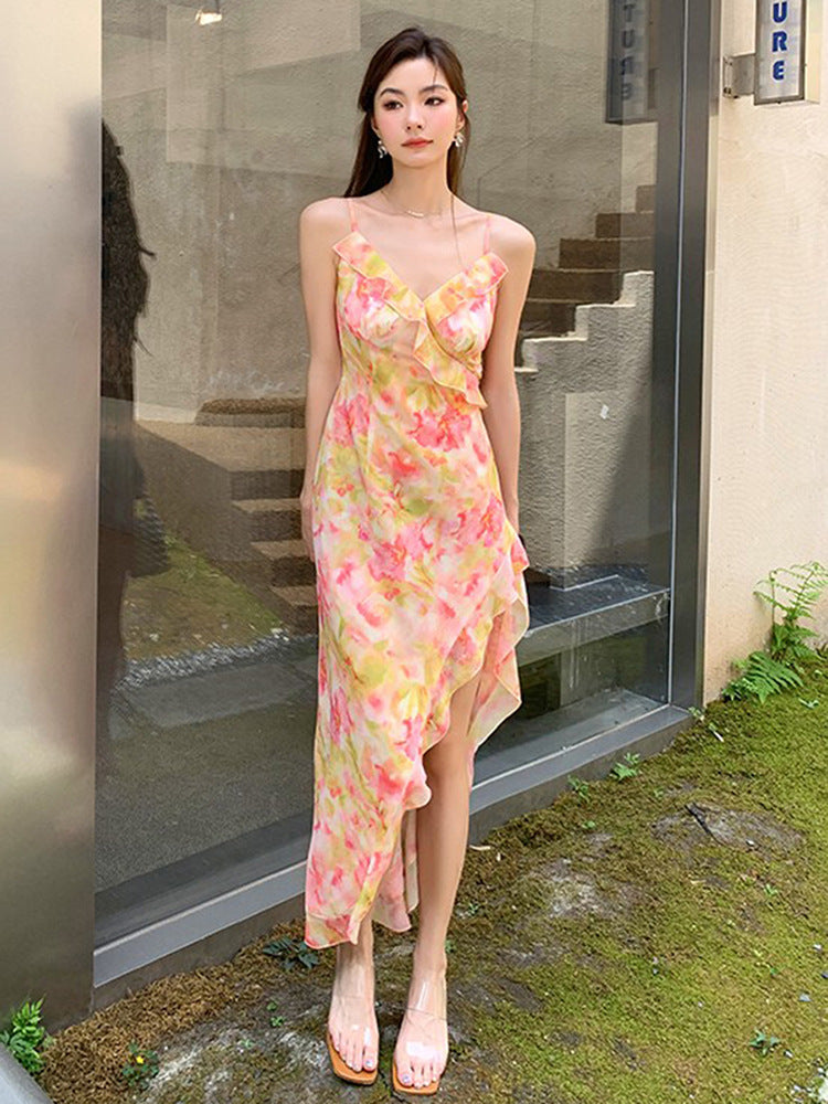 Robe à bretelles florales à la mode pour femmes