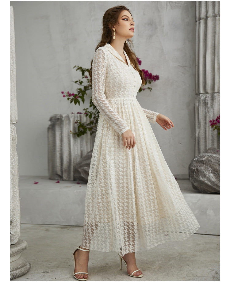 Vestido blanco con solapa a la moda para mujer