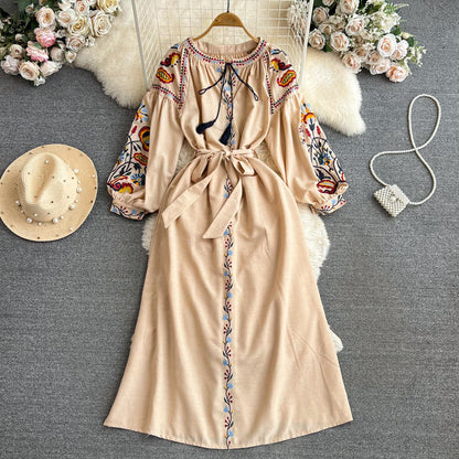 Retro Lantern Long Sleeve Embroidered Round Neck Dress