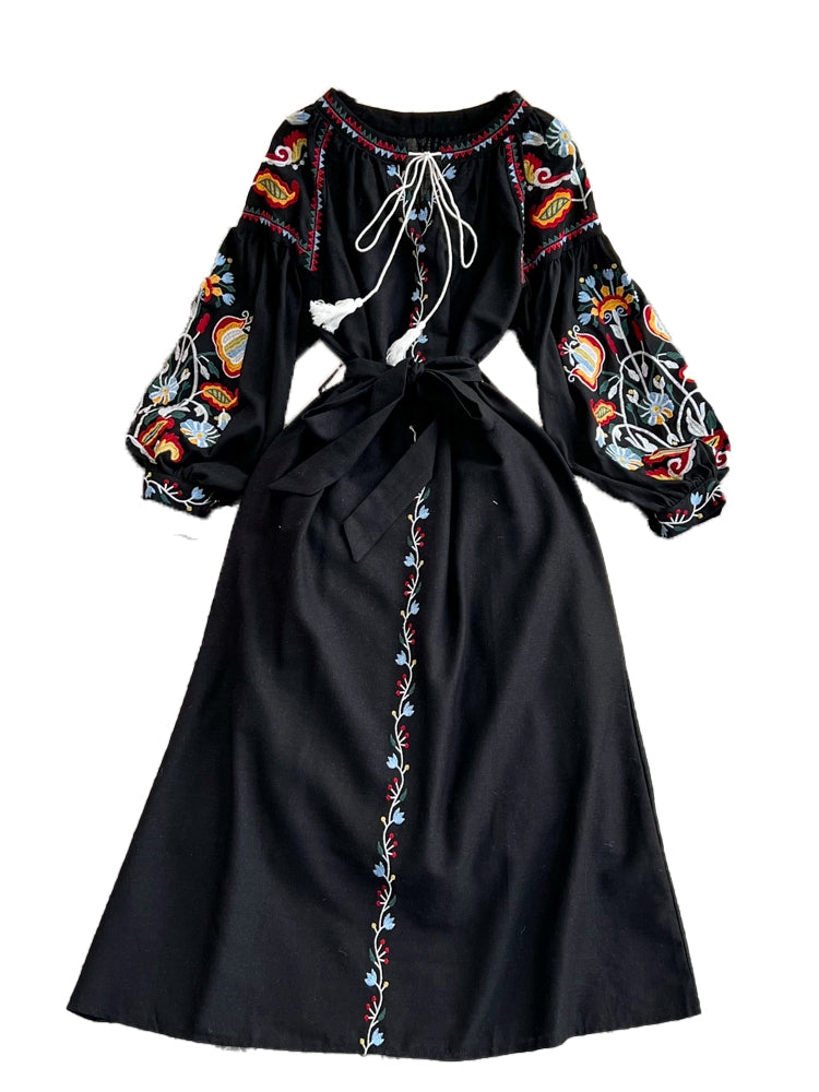 Retro Lantern Long Sleeve Embroidered Round Neck Dress