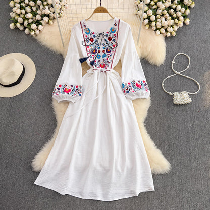 Embroidered Tassel Lace-up Waist Trimming Loose Large Swing Dress