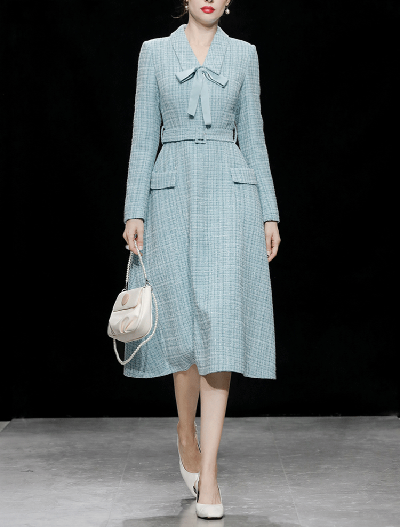 Robe de costume amincissante à la taille en tweed