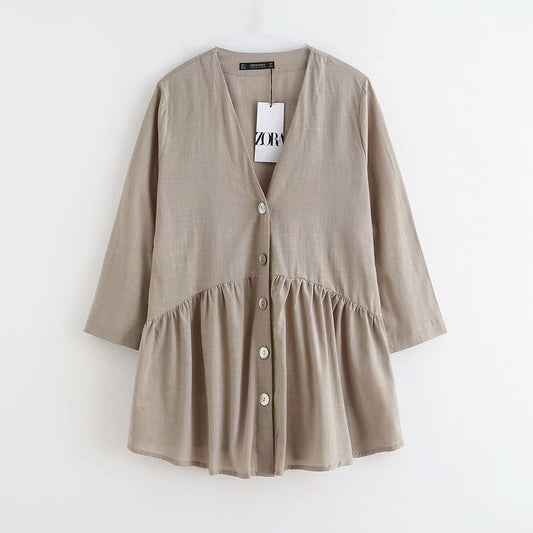 Linen V-neck pleated blouse