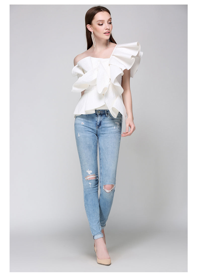 Ruffled sleeveless shirt