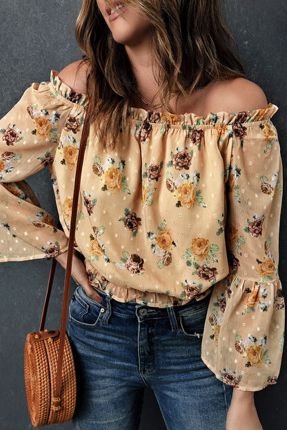 Top floral con hombros descubiertos y dobladillo con volantes