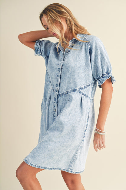 Robe en jean bleu délavé à volants et manches courtes avec poches