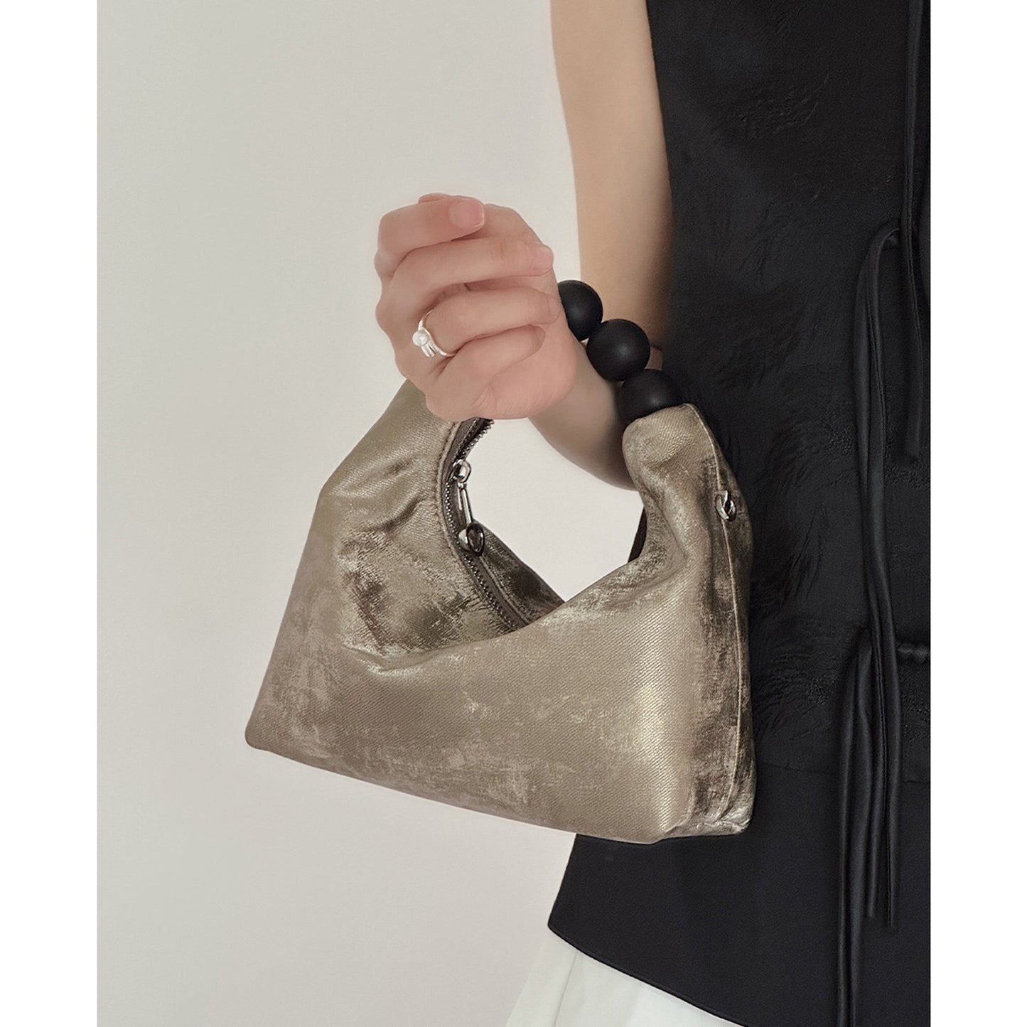 Bolso bandolera elegante y de moda para mujer