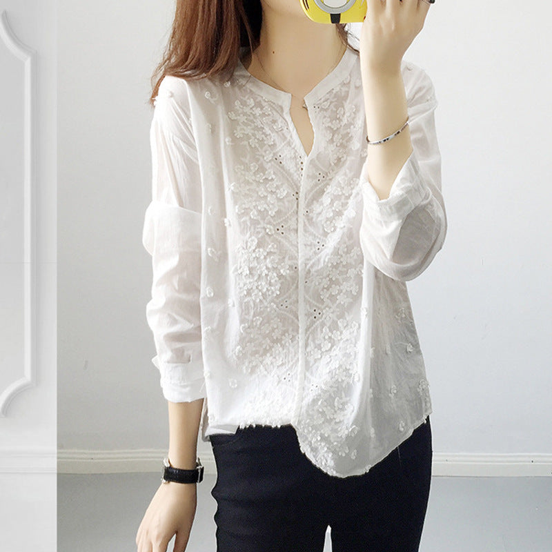 V-neck embroidered three-dimensional flower white shirt