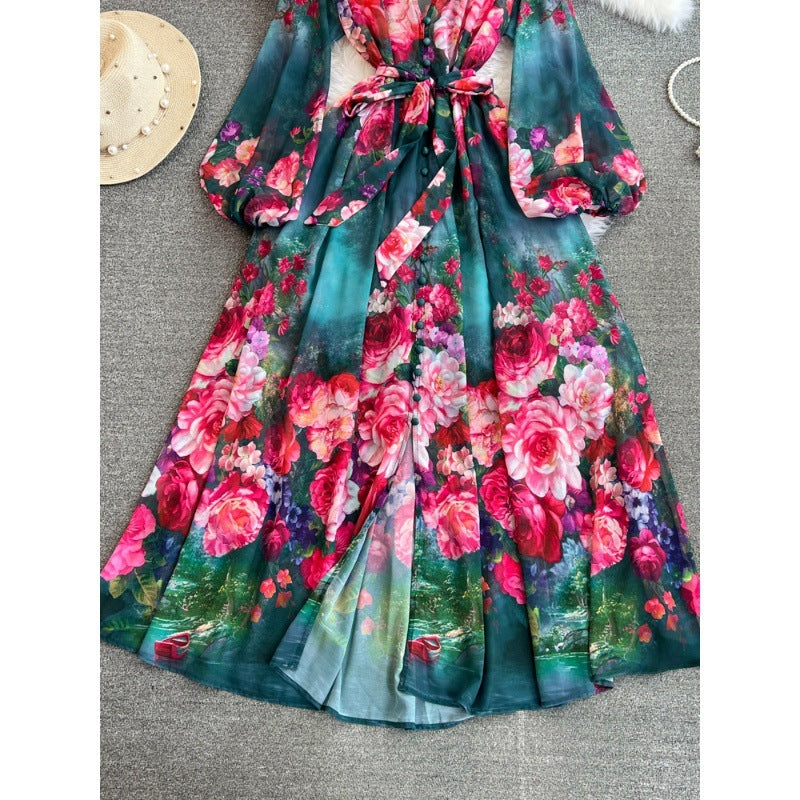 Vestido estampado con posicionamiento en forma de A y botonadura sencilla