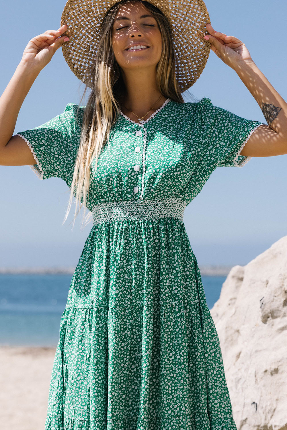 Vestido midi estampado floral empalme de encaje acampanado cintura alta verde