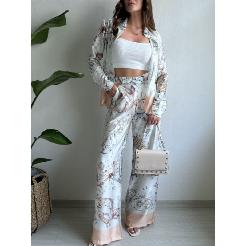 Conjunto de dos piezas con pantalón ancho y top de manga larga estampado