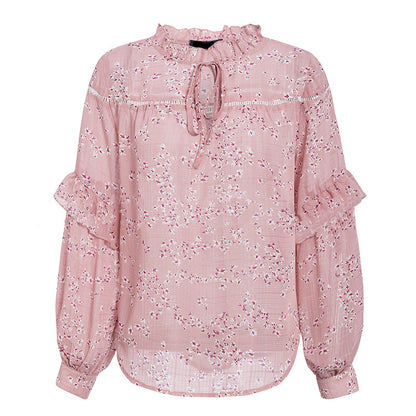 The new floral lace round neck stitching wild ruffle shirt