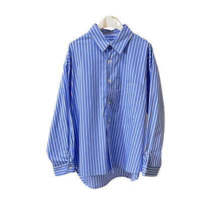 The Niche Blue And Shirt Has A Chic Design