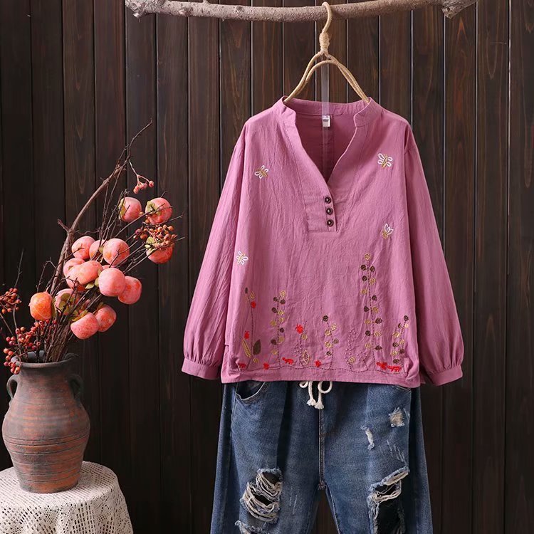 New Fashion Bee Embroidery V-neck Tricolor Pullover