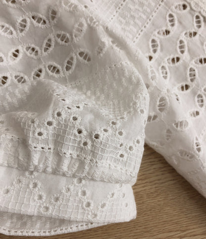 Doublure de chemise au crochet en dentelle rétro pour femme