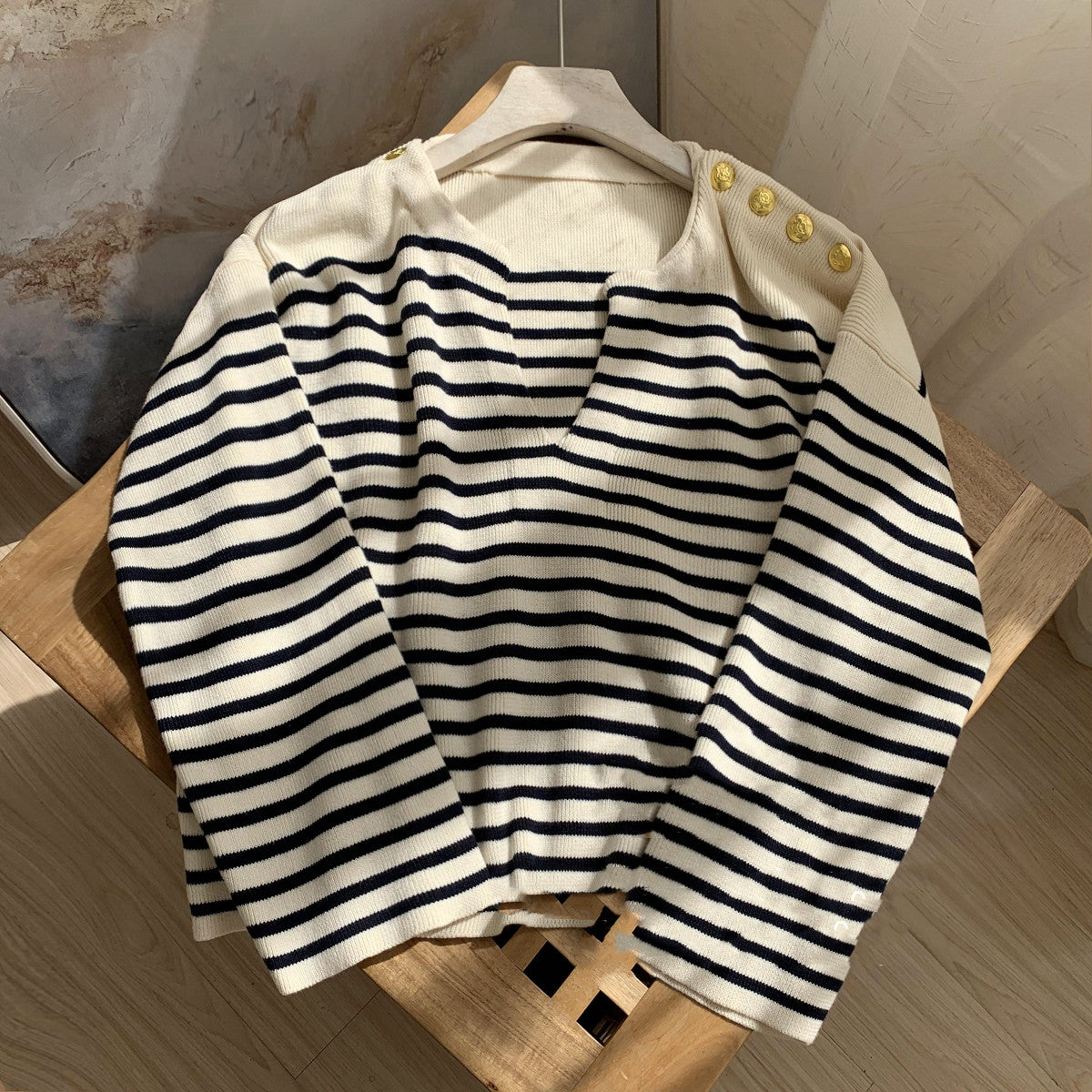 Rétro Ocean Soul Stripe Gold Buckle Neck Knitwear Femmes