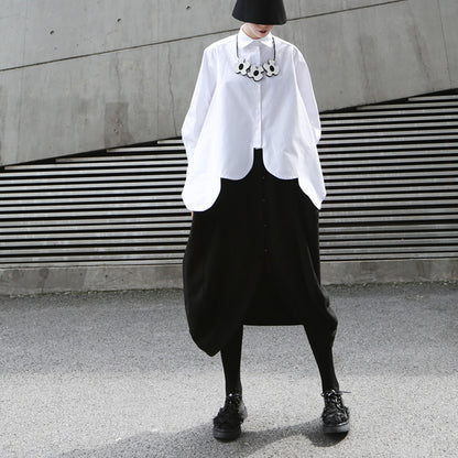 Camisa blanca con dobladillo ultraancho irregular para mujer