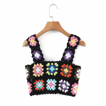 Knit Vest With Contrasting Colors On U Collar